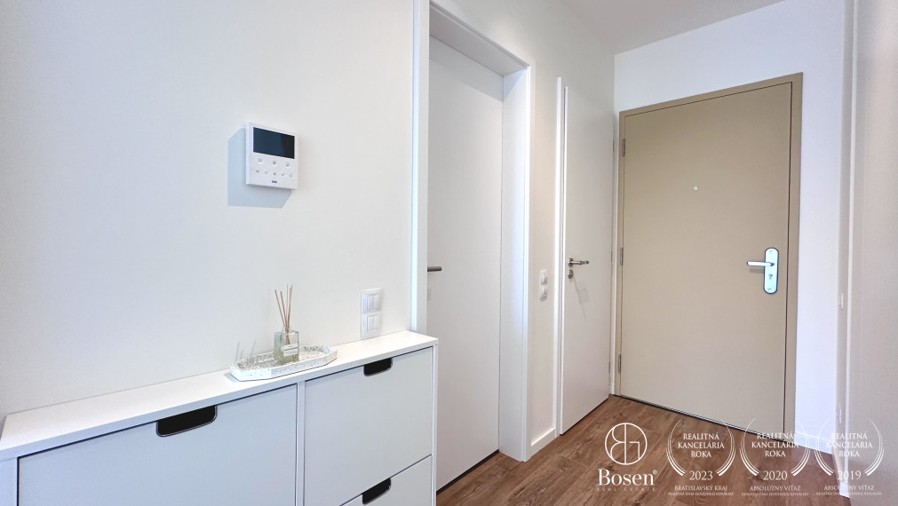 BOSEN | PRENAJATÉ: Pekný 2 izbový byt s garážovým státím, Bory Bývanie