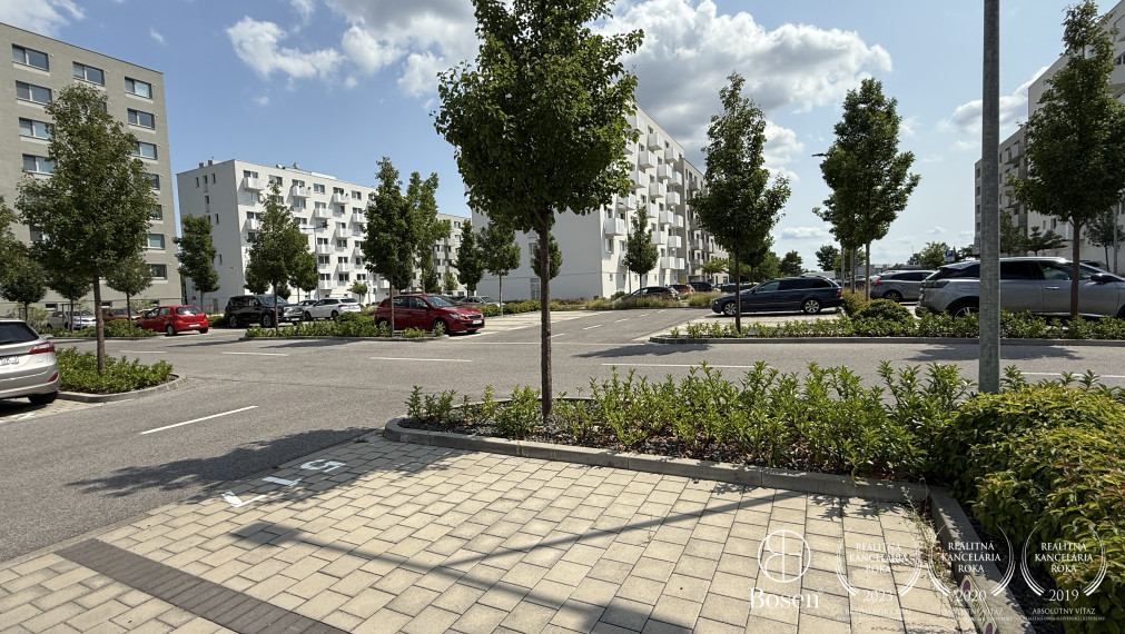 BOSEN | Skvelo umiestnené parkovacie státie, Ovocné sady, Ružinov