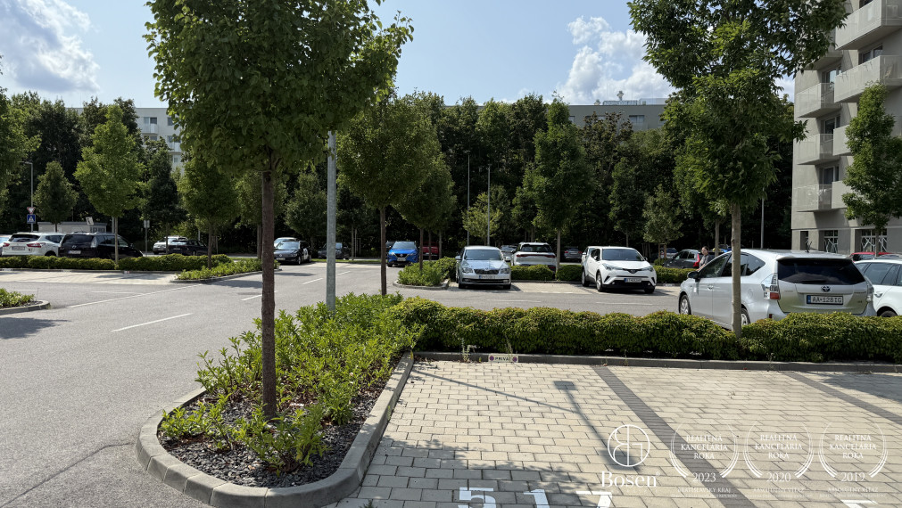 BOSEN | Skvelo umiestnené parkovacie státie, Ovocné sady, Ružinov