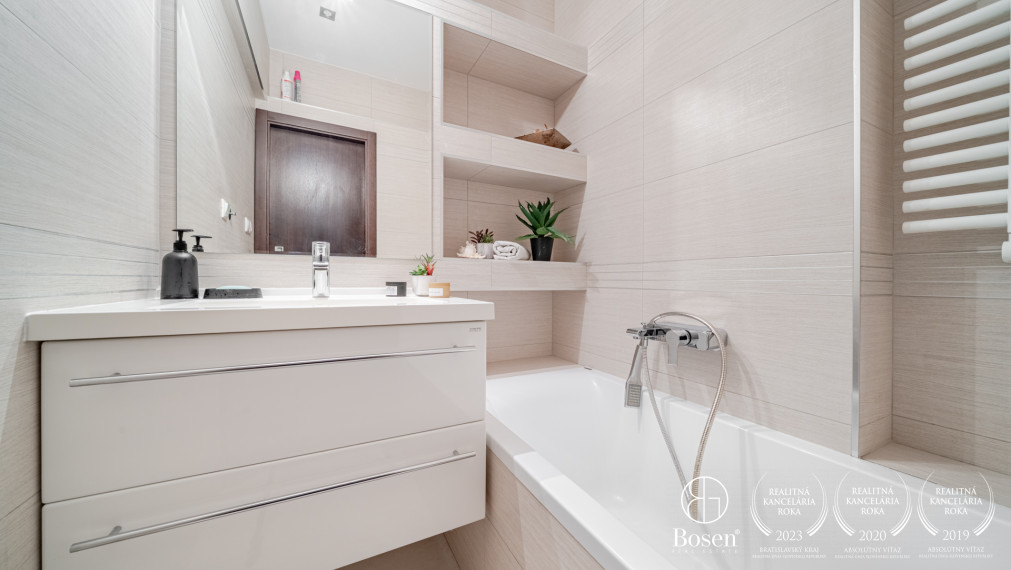 Bosen Realicity / PRENAJATÉ 2 izbový byt Bratislava -Ružinov