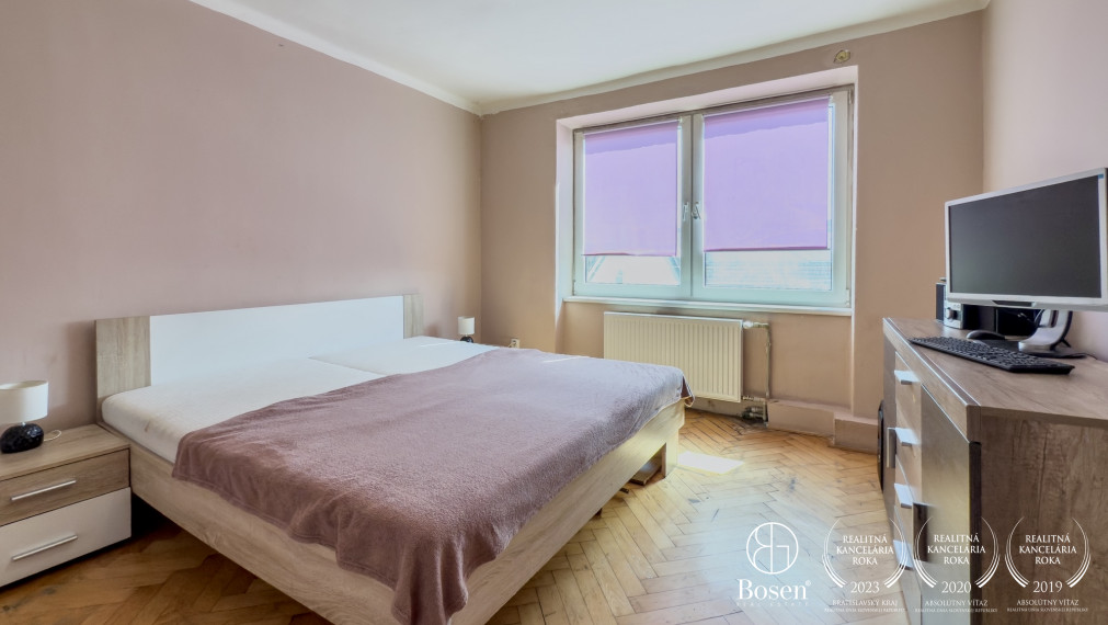 BOSEN ǀ 2-izbový byt s veľkým potenciálom, Komenského 61 m2
