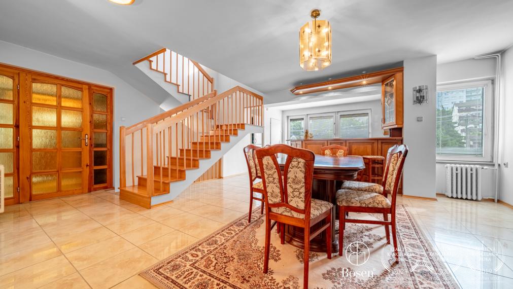 BOSEN | 6 izbový rodinný dom s vinohradom, 889 m2, Líščie údolie