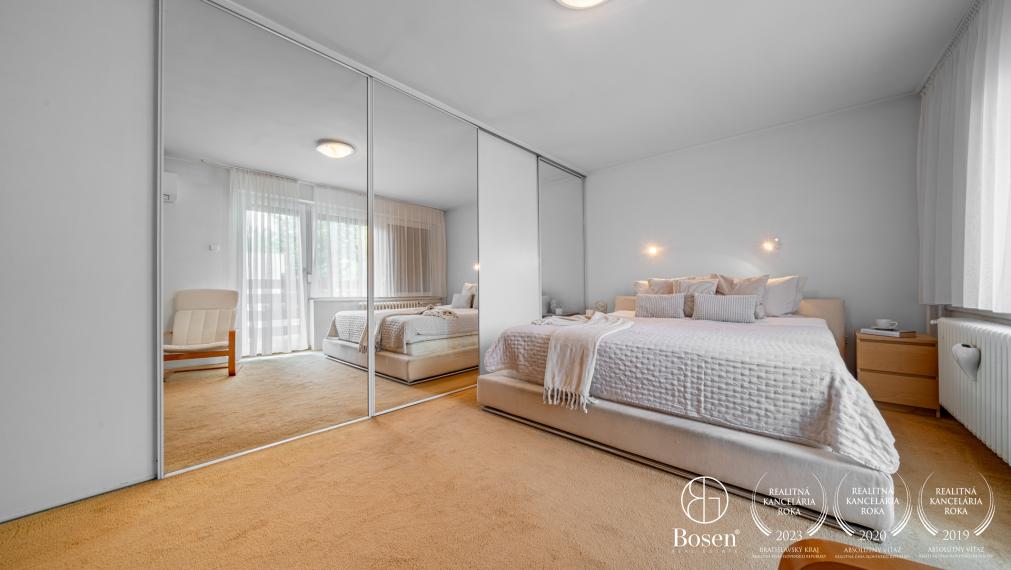 BOSEN | 6 izbový rodinný dom s vinohradom, 889 m2, Líščie údolie