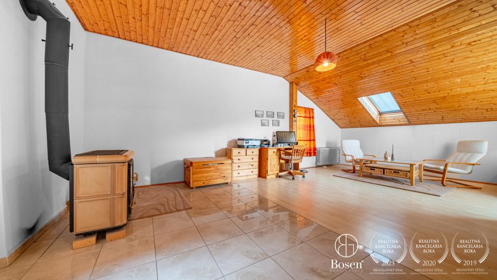 BOSEN | 6 izbový rodinný dom s vinohradom, 889 m2, Líščie údolie