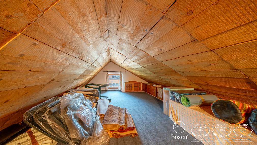 BOSEN | 6 izbový rodinný dom s vinohradom, 889 m2, Líščie údolie