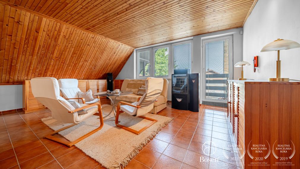 BOSEN | 6 izbový rodinný dom s vinohradom, 889 m2, Líščie údolie