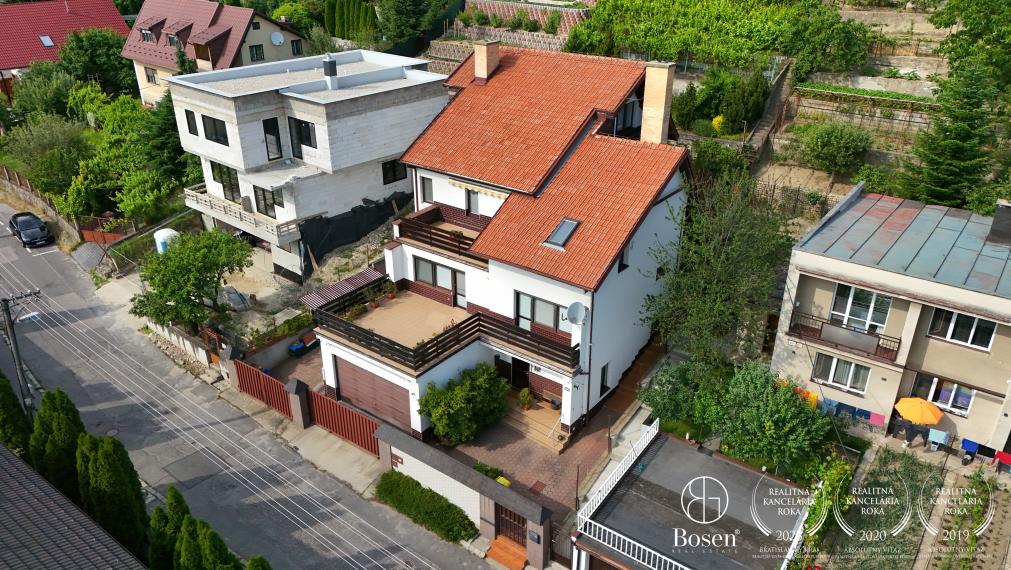 BOSEN | 6 izbový rodinný dom s vinohradom, 889 m2, Líščie údolie