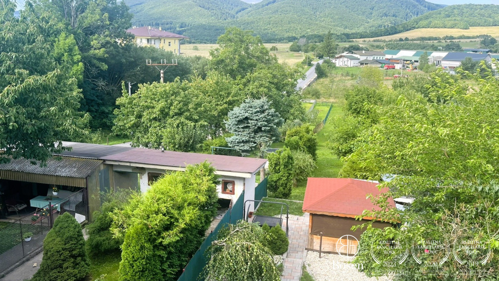 LOYALTERS |  Veľký 4-izbový byt s garážou v Janovej Lehote