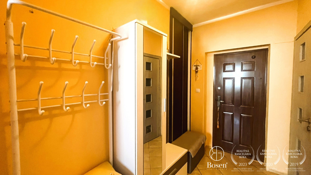 LOYALTERS |  Veľký 4-izbový byt s garážou v Janovej Lehote