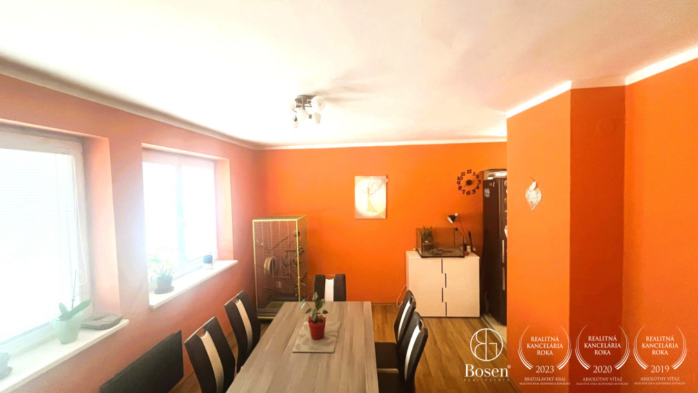 LOYALTERS |  Veľký 4-izbový byt s garážou v Janovej Lehote