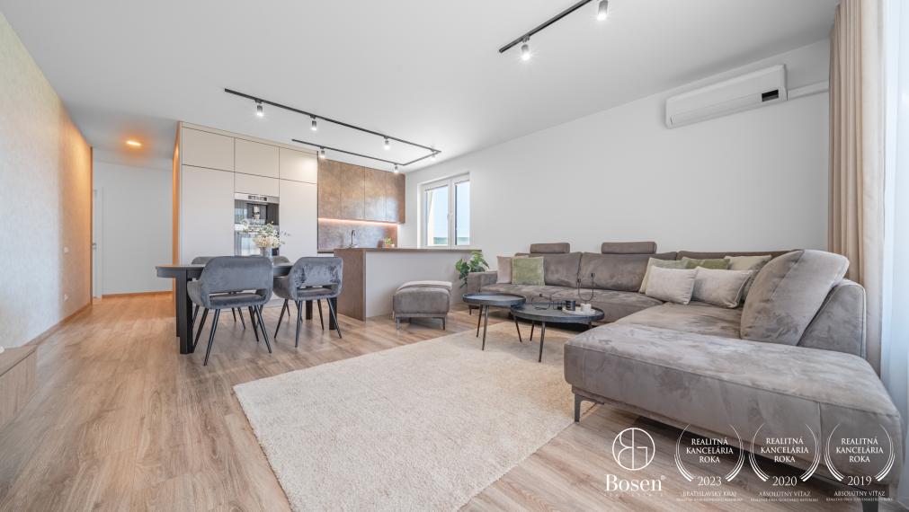 Bosen| Priestranný klimatizovaný 4-izbový byt s loggiou a 2 garážovými státiami – Bory Bývanie