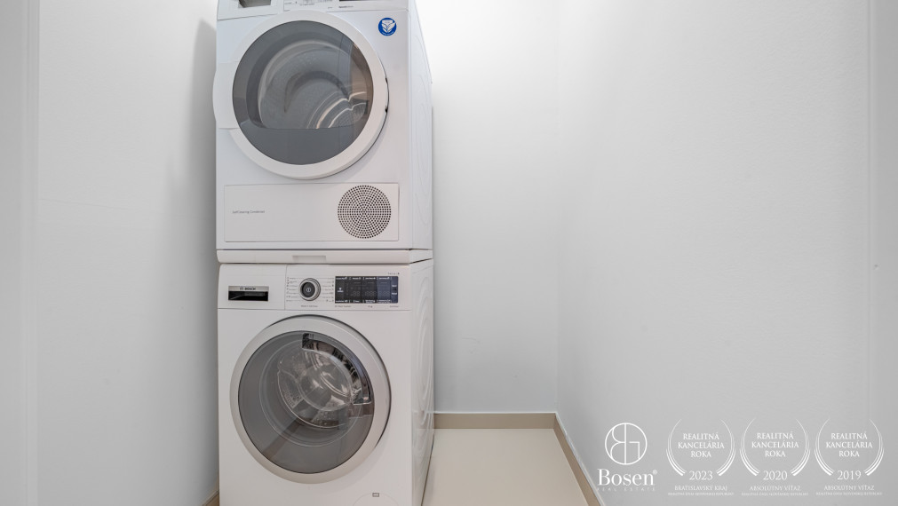 Bosen| Priestranný klimatizovaný 4-izbový byt s loggiou a 2 garážovými státiami – Bory Bývanie