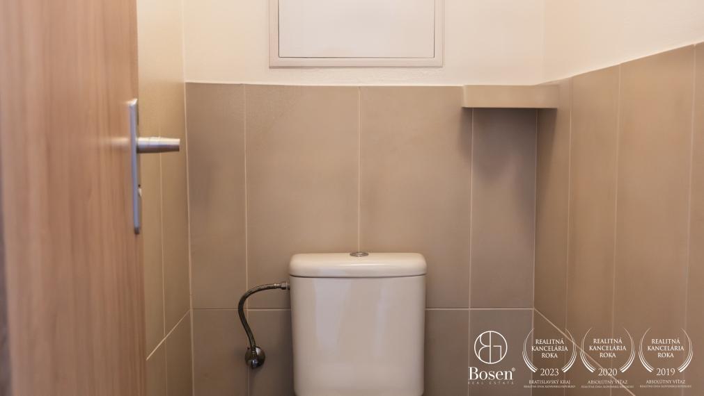 BOSEN | Útulný 2izbový byt s parkovacím miestom REZERVOVANÝ