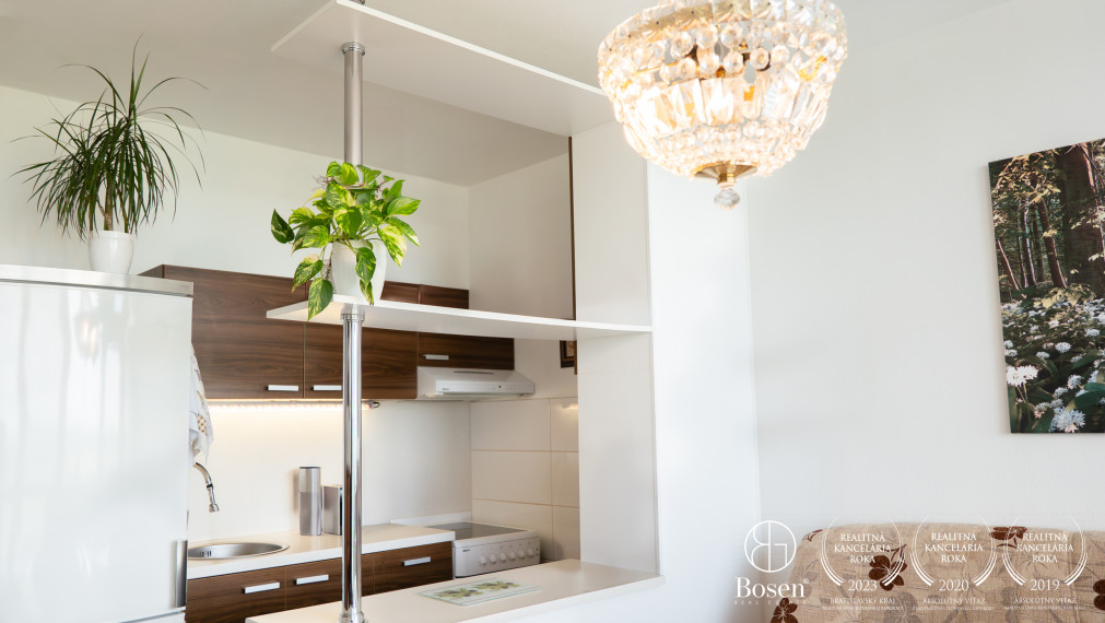 BOSEN | Útulný 2izbový byt s parkovacím miestom REZERVOVANÝ