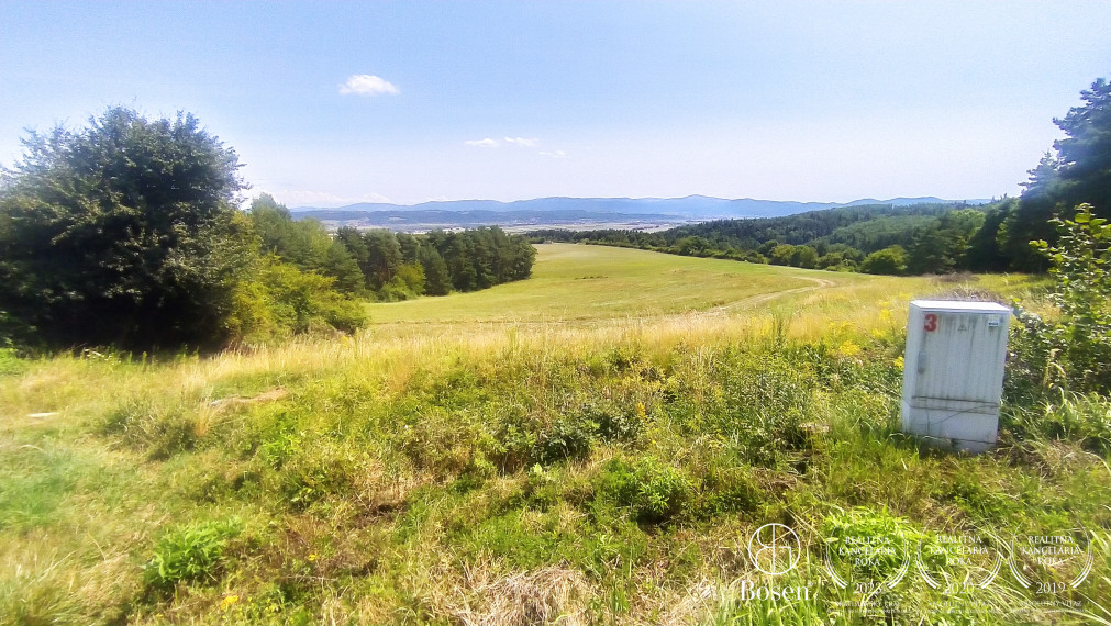 BOSEN |  Stavebný pozemok pre rodinný dom, výhľad, príroda.
