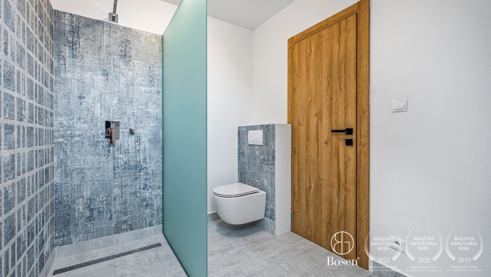 BOSEN Luxusný rodinný dom s výhľadom na Tatry, Veľká Lomnica