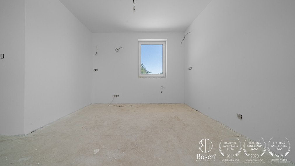 BOSEN | Novostavba 4-izbového RD  s  terasou a pozemkom 500 m2