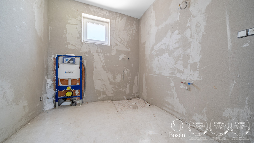 BOSEN | Novostavba 4-izbového RD  s  terasou a pozemkom 500 m2