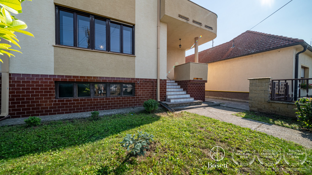 BOSEN | 4 izbový rodinný dom s veľkým potenciálom, pozemok 800 m2, Pavlice, Trnava