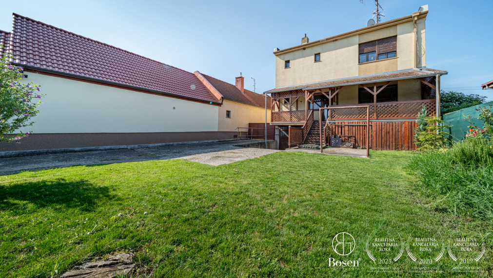 BOSEN | 4 izbový rodinný dom s veľkým potenciálom, pozemok 800 m2, Pavlice, Trnava