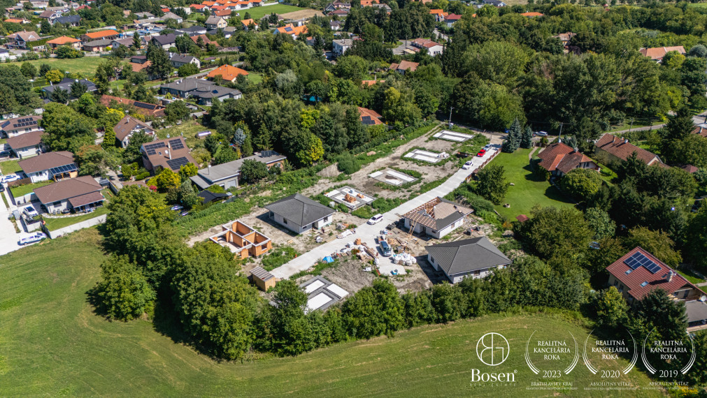 BOSEN | Novostavba 4-izbového RD  s  terasou a pozemkom 600 m2