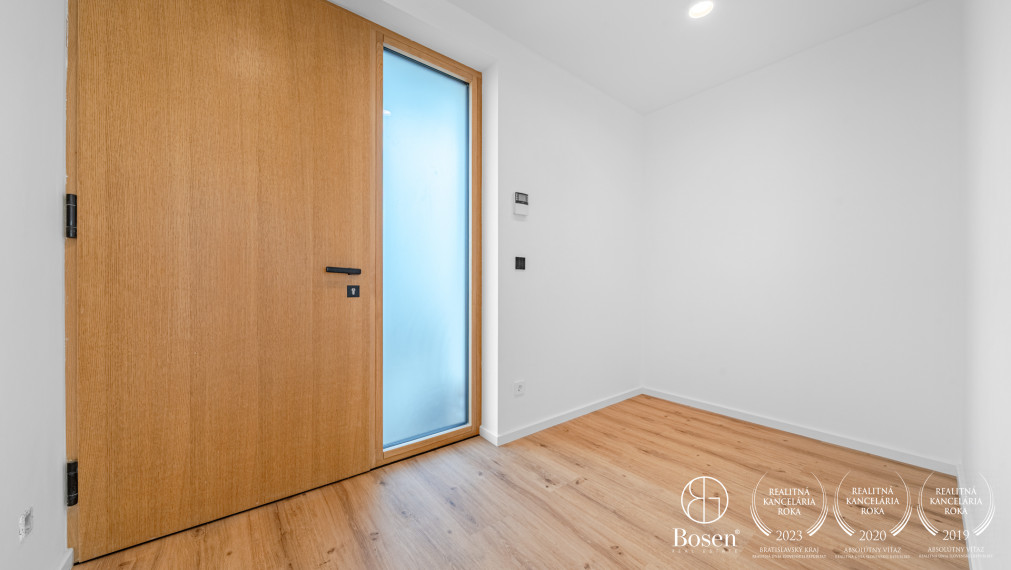 Bosen Realicity / Prenájom Rodinný dom 1 Wolfsthal/ Rakúsko