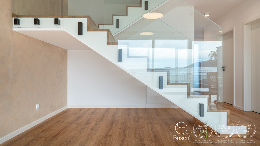 Bosen Realicity / Prenájom Rodinný dom 1 Wolfsthal/ Rakúsko