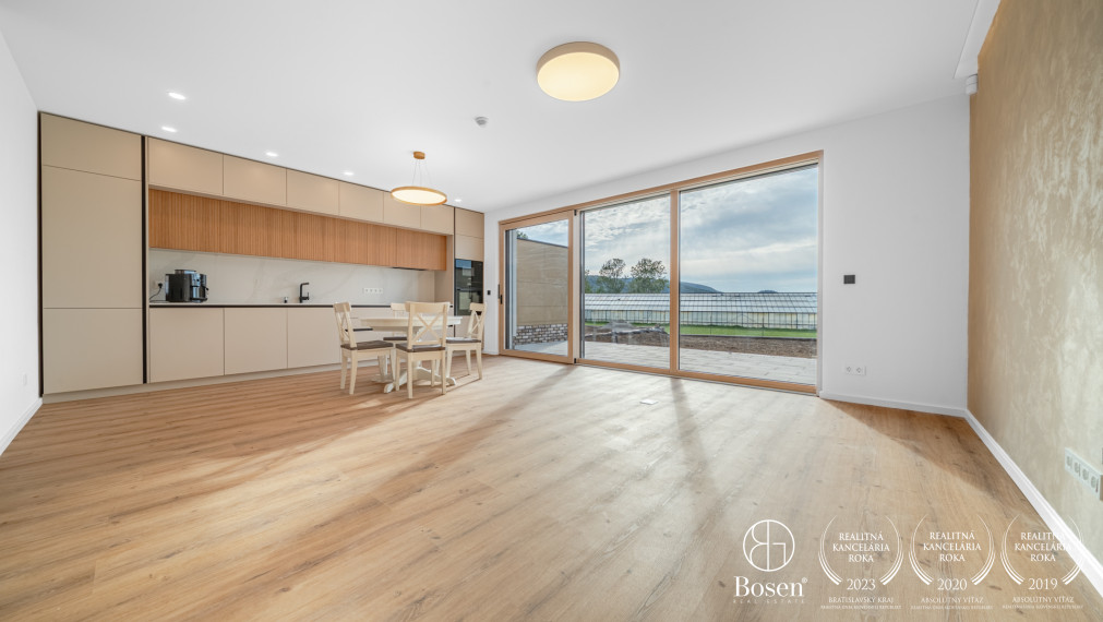 Bosen Realicity / Prenájom 5 izbový Rodinný dom Wolfsthal/ Rakúsko