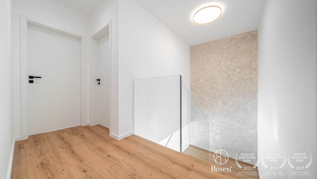 Bosen Realicity / Prenájom 5 izbový Rodinný dom Wolfsthal/ Rakúsko