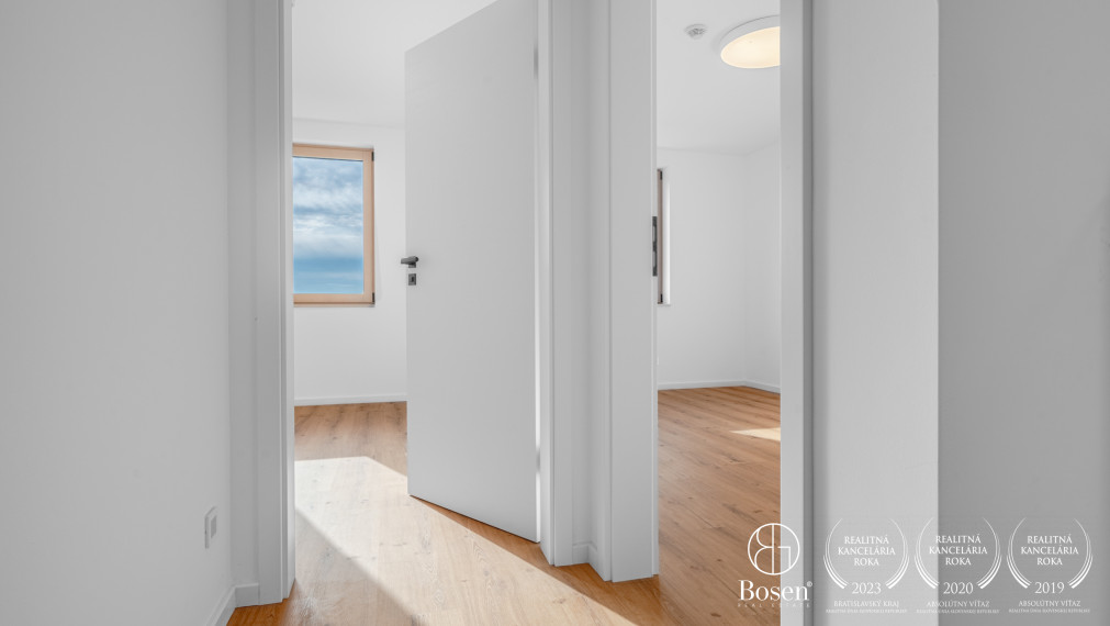 Bosen Realicity / Prenájom 5 izbový Rodinný dom Wolfsthal/ Rakúsko