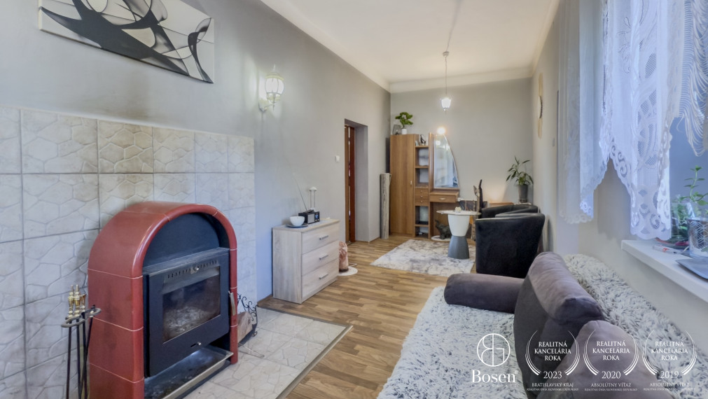 BOSEN | Rezervované, rodinný dom s garážou a záhradou, Belina, 1150m2