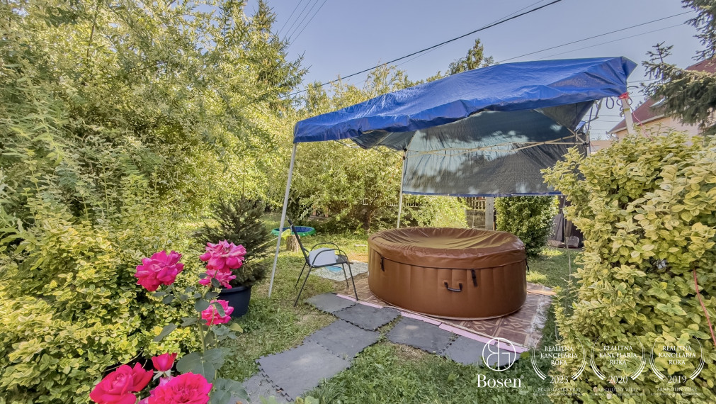 BOSEN | Rezervované, rodinný dom s garážou a záhradou, Belina, 1150m2