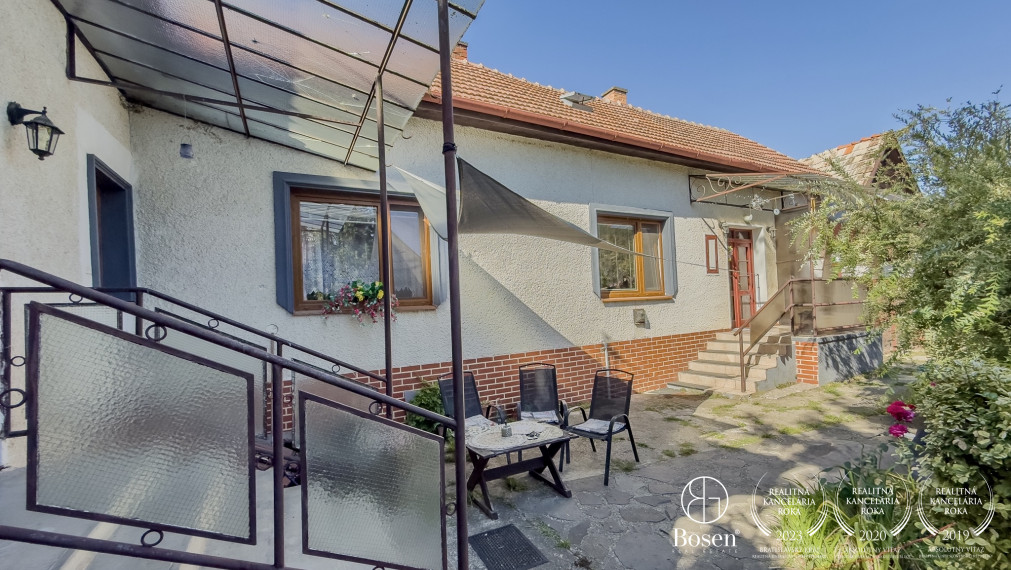 BOSEN | Rezervované, rodinný dom s garážou a záhradou, Belina, 1150m2