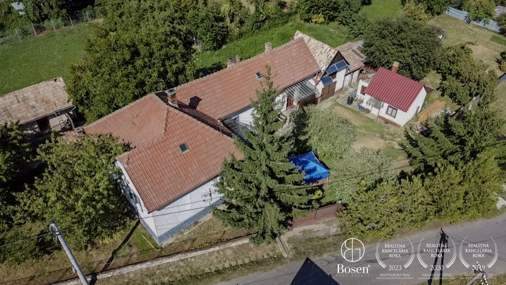 BOSEN | Rezervované, rodinný dom s garážou a záhradou, Belina, 1150m2