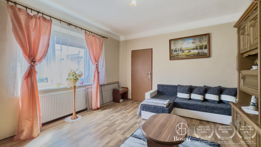 BOSEN | Rezervované, rodinný dom s garážou a záhradou, Belina, 1150m2