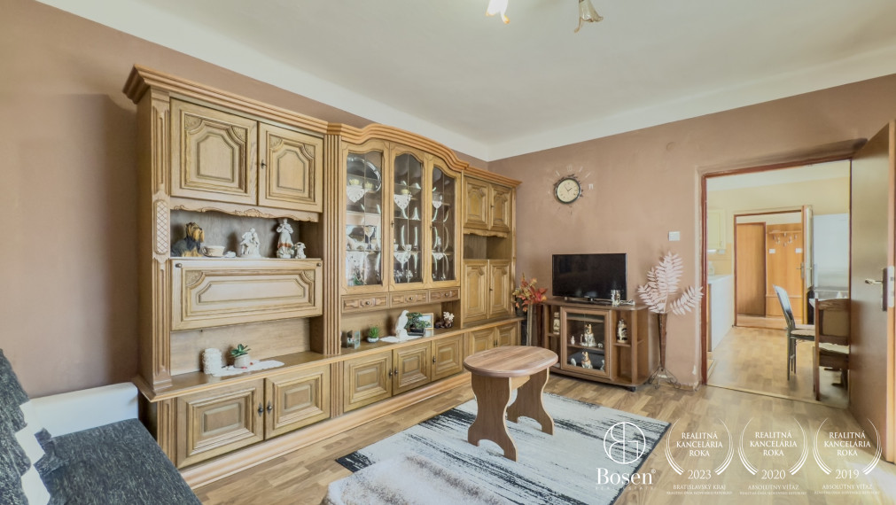 BOSEN | Rezervované, rodinný dom s garážou a záhradou, Belina, 1150m2