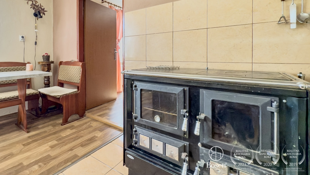 BOSEN | Rezervované, rodinný dom s garážou a záhradou, Belina, 1150m2