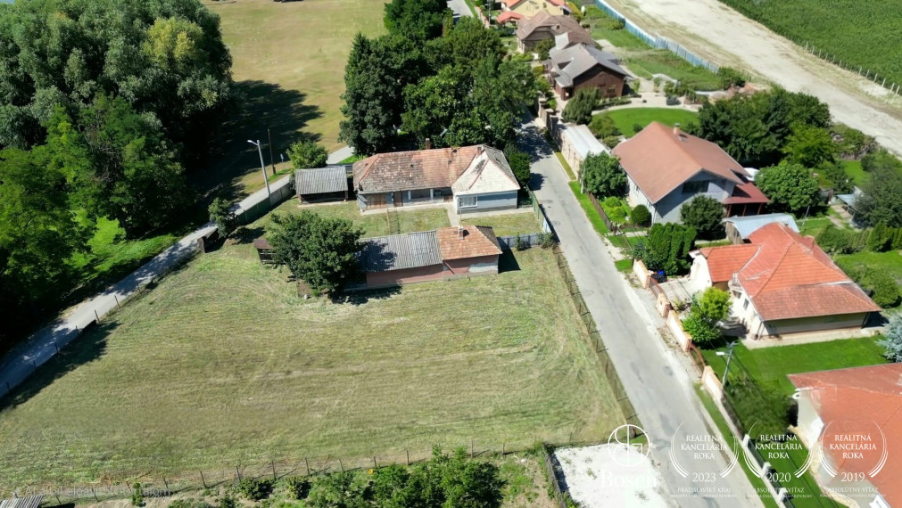 BOSEN | Na predaj jedinečný pozemok priamo na brehu Malého Dunaja – Jahodná