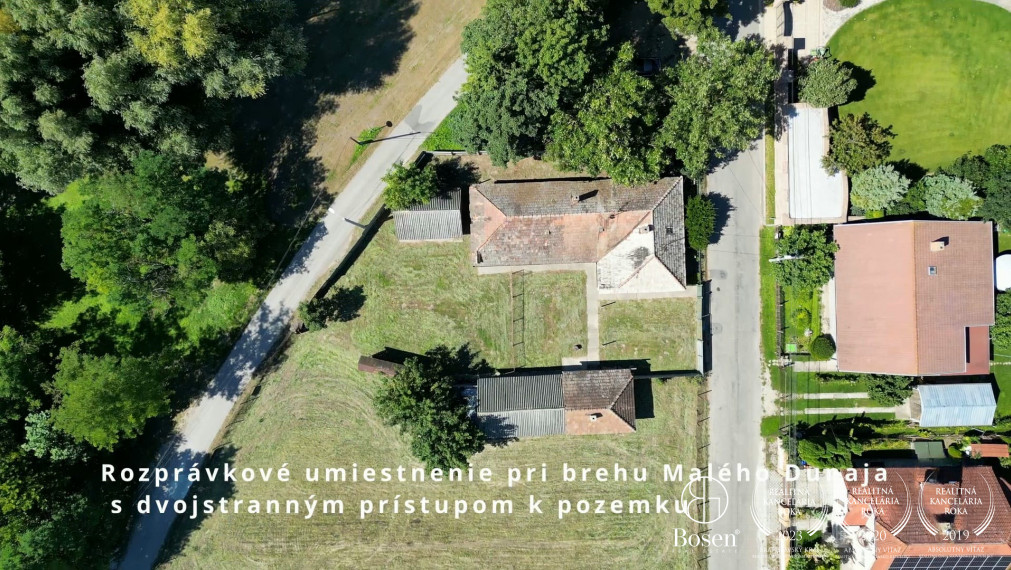 BOSEN | Na predaj jedinečný pozemok priamo na brehu Malého Dunaja – Jahodná