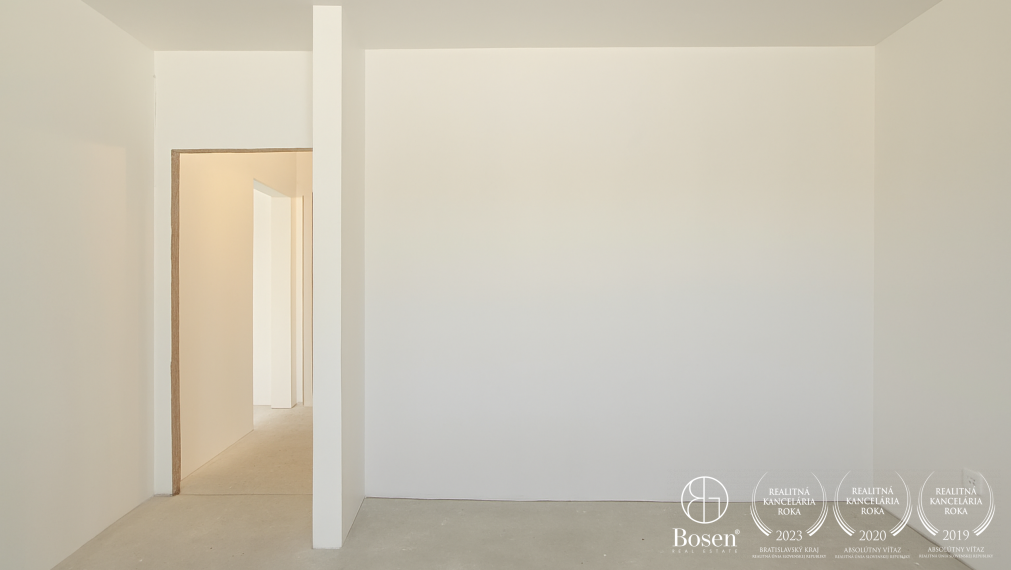 BOSEN | REZERVOVANÉ | 4-i rodinný dom s terasou v obci Ohrady