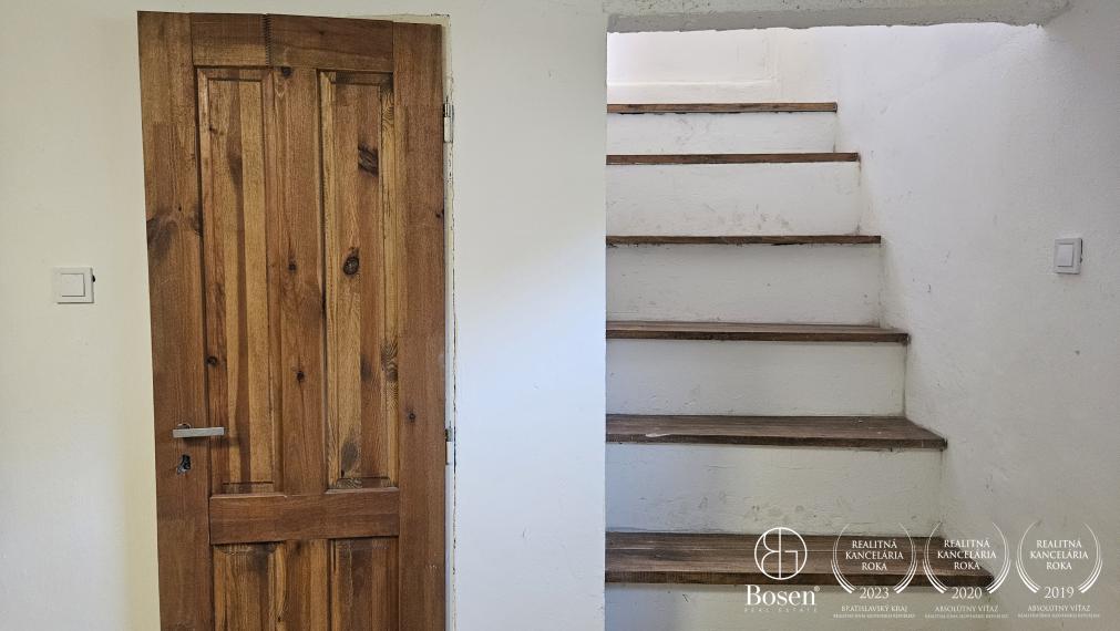 BOSEN | Záhradná chata s 10 árovým pozemkom – Marcelová, Cinkotské vinohrady