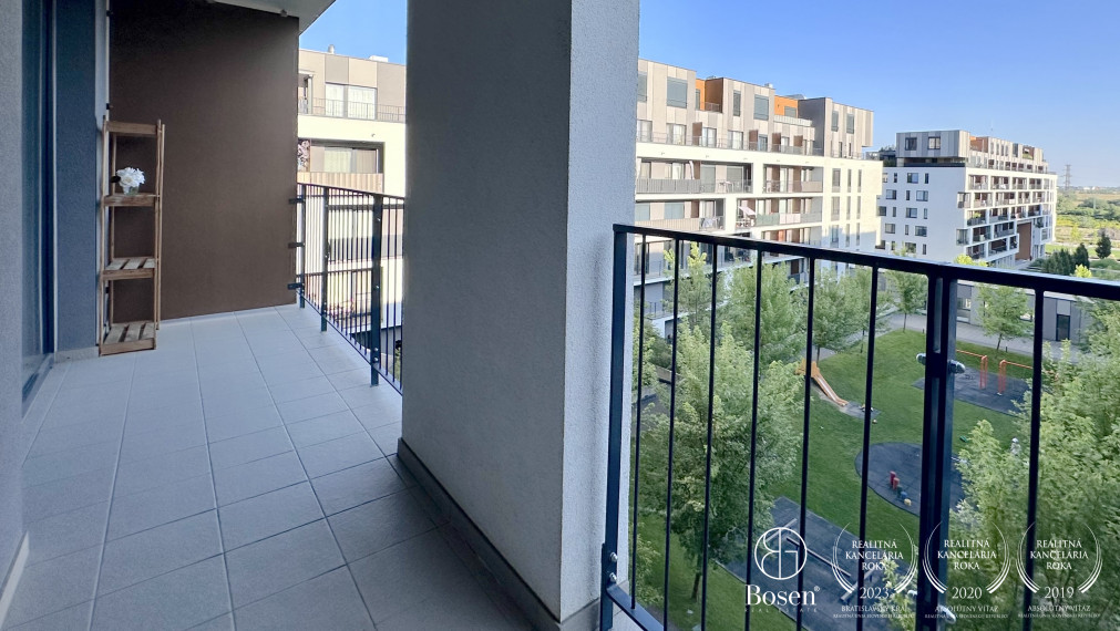 BOSEN | PRENAJATÉ: 2 izbový byt s parkovacím státím, Slnečnice