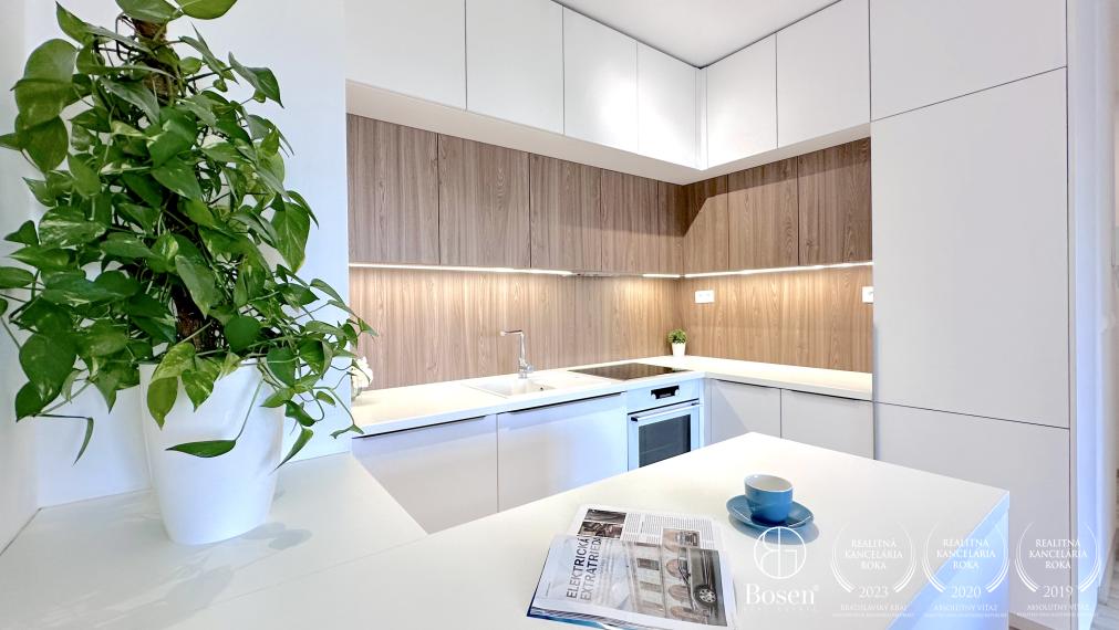 BOSEN | PRENAJATÉ: 2 izbový byt s parkovacím státím, Slnečnice