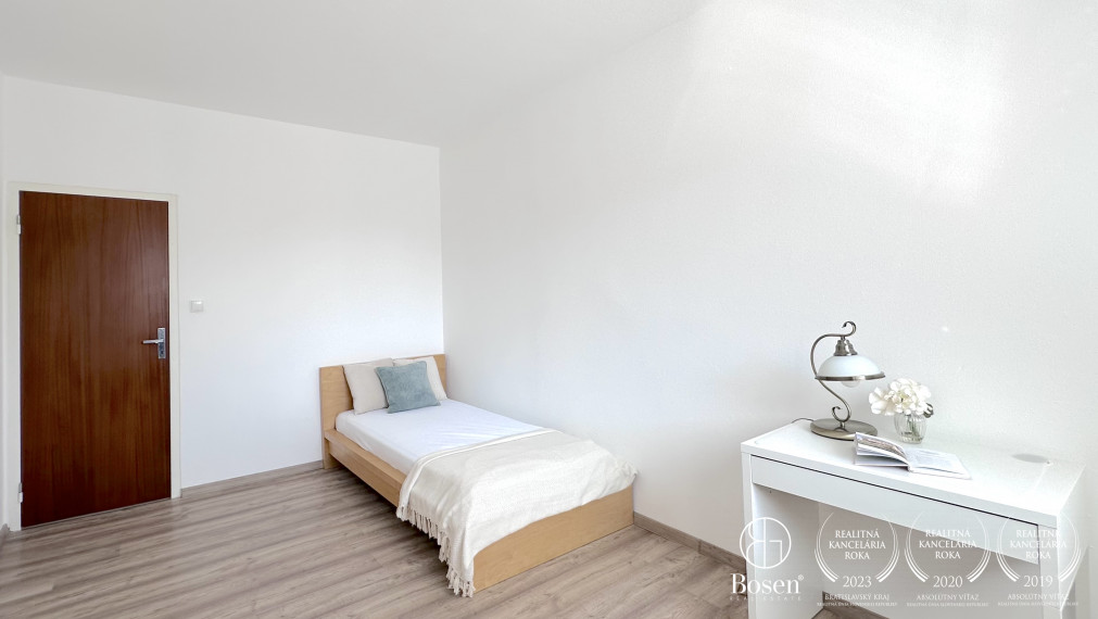 BOSEN | Priestranný 3 izbový byt s lodžiou, ul. Pri Kríži