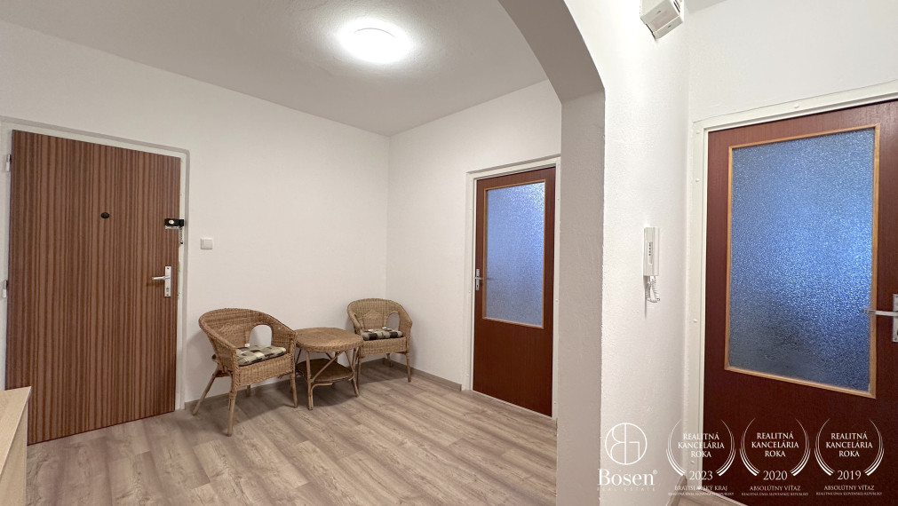BOSEN | Priestranný 3 izbový byt s lodžiou, ul. Pri Kríži