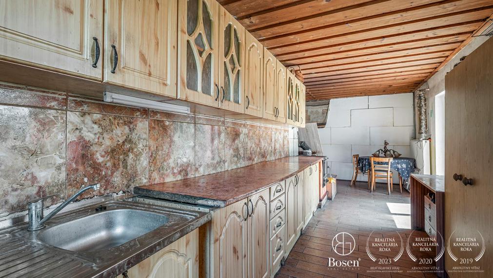 BOSEN |  Priestranná chata „Špica“, na PREDAJ Rezervované !!!