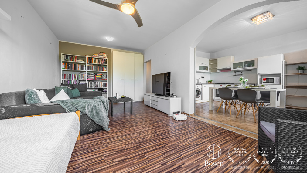 BOSEN | REZERVOVANÉ | Slnečný a tichý 2 izbový byt, Jilemnického, Stupava