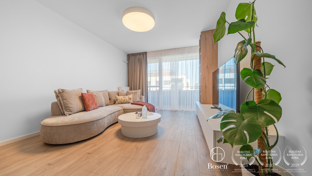 Bosen | Svetlý 2-izbový byt s dvoma garážovými státiami a loggiou v projekte Livana, Záhorská Bystrica