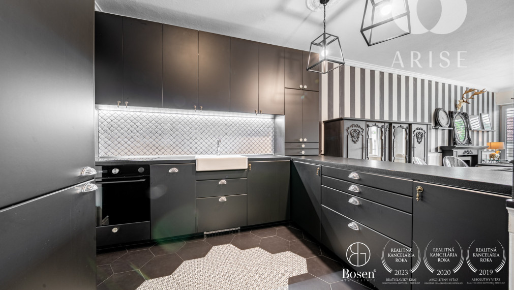 ARISE | Moderný 3-izbový byt s vlastnou garážou - Nováky