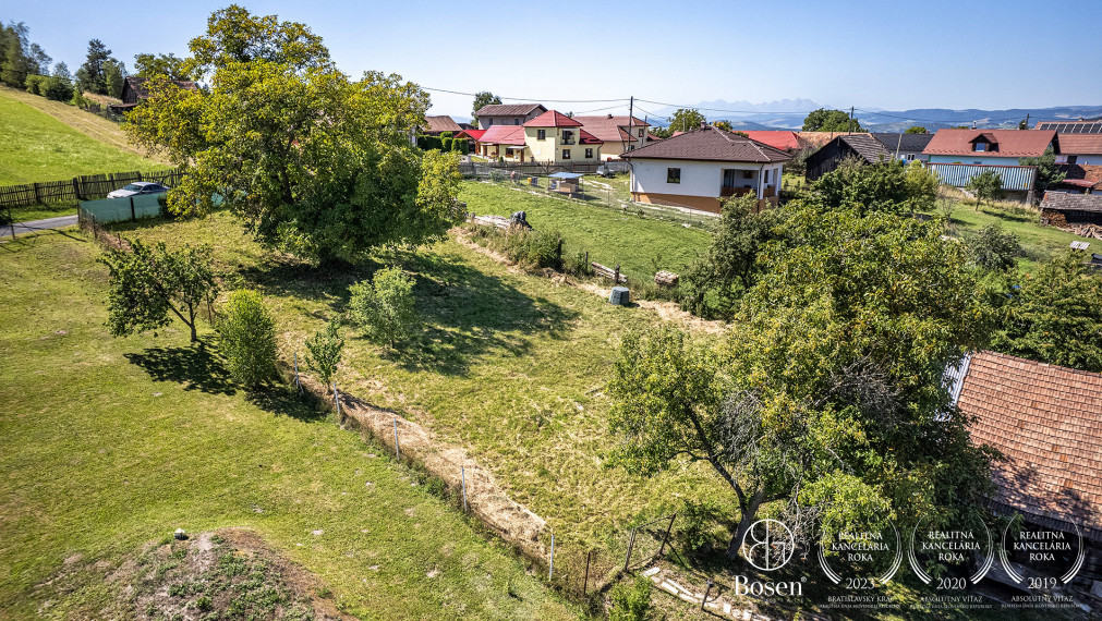 BOSEN | Stavebný pozemok v krásnej lokalite Kaľava, 1000m2